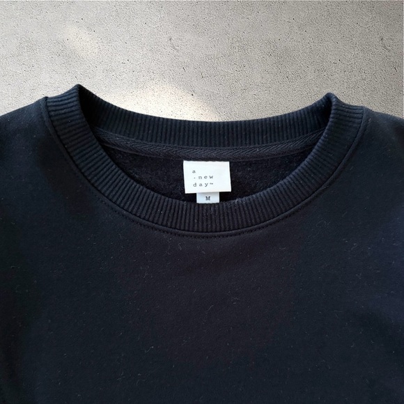 A New Day Puff Sleeve Crewneck Sweatshirt Black Size Medium - Picture 2 of 8